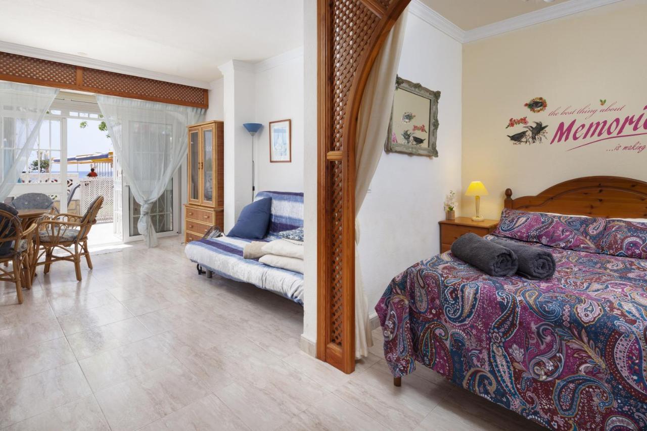 Beachfront Bungalow Torrox Exterior foto
